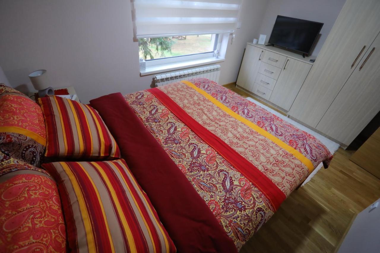 Mipet Apartmani Zlatibor Eksteriør bilde